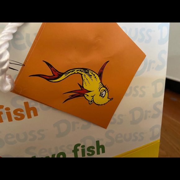 NEW Lot Of 2 Dr Seuss Gift Bags (One Fish, Etc) - Picture 7 of 9